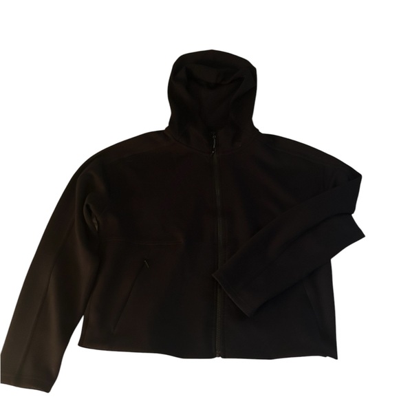 Spyder sleek black hoodie, slightly cropped - NEW!! - Picture 1 of 8